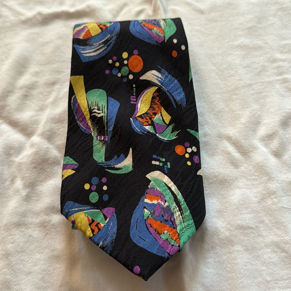 Vintage Men’s silk tie. Abstract, colorful pattern on black background. 80’s!